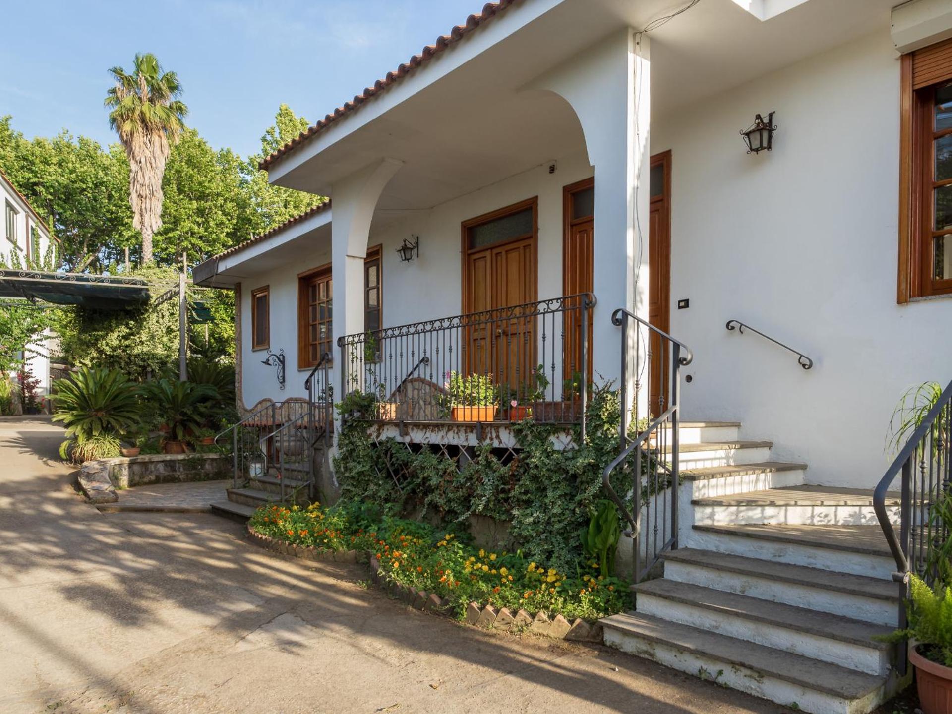 Вилла Giardino Di Nonno Lucio - Surrounded By Lemon Tree Пьяно-ди-Сорренто Экстерьер фото